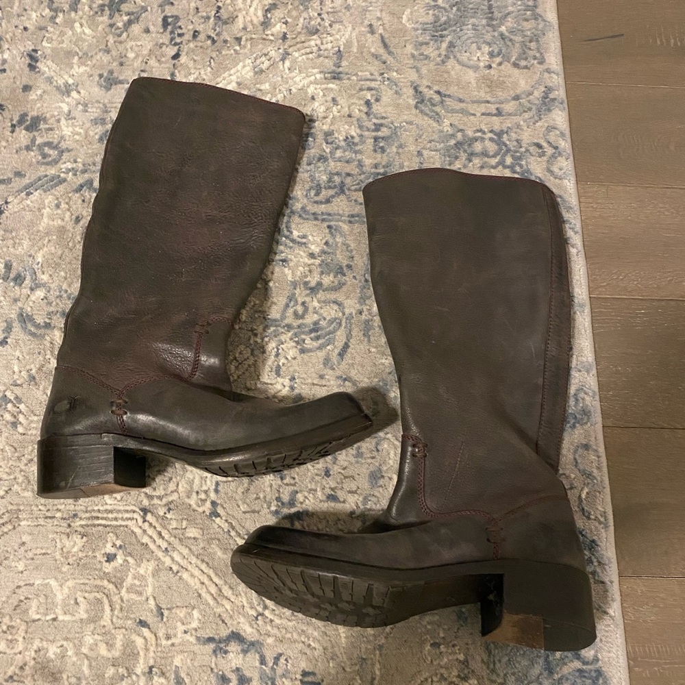 Frye brown boots
